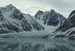 En février dernier, « l’Arche de Noé végétale », en plein cœur de l’Arctique, a reçu 60 000 échantillons de graines venues des quatre coins du monde.